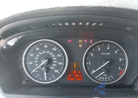 2008 BMW X5 3.0Si z USA, uszkodzony, nr VIN 5UXFE43588L022265